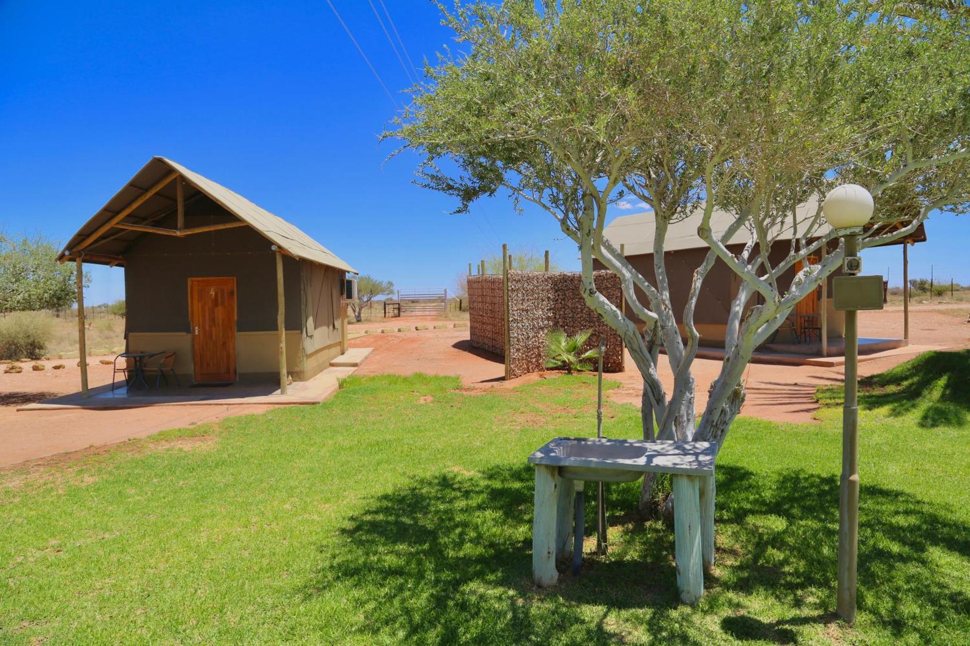 Lapa Lange Game Lodge Мариентал Екстериор снимка